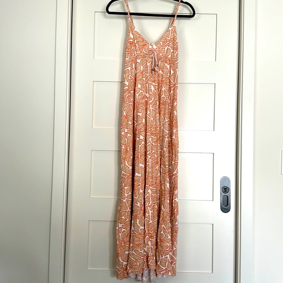 Roxy Maxi - Picture 1 of 4